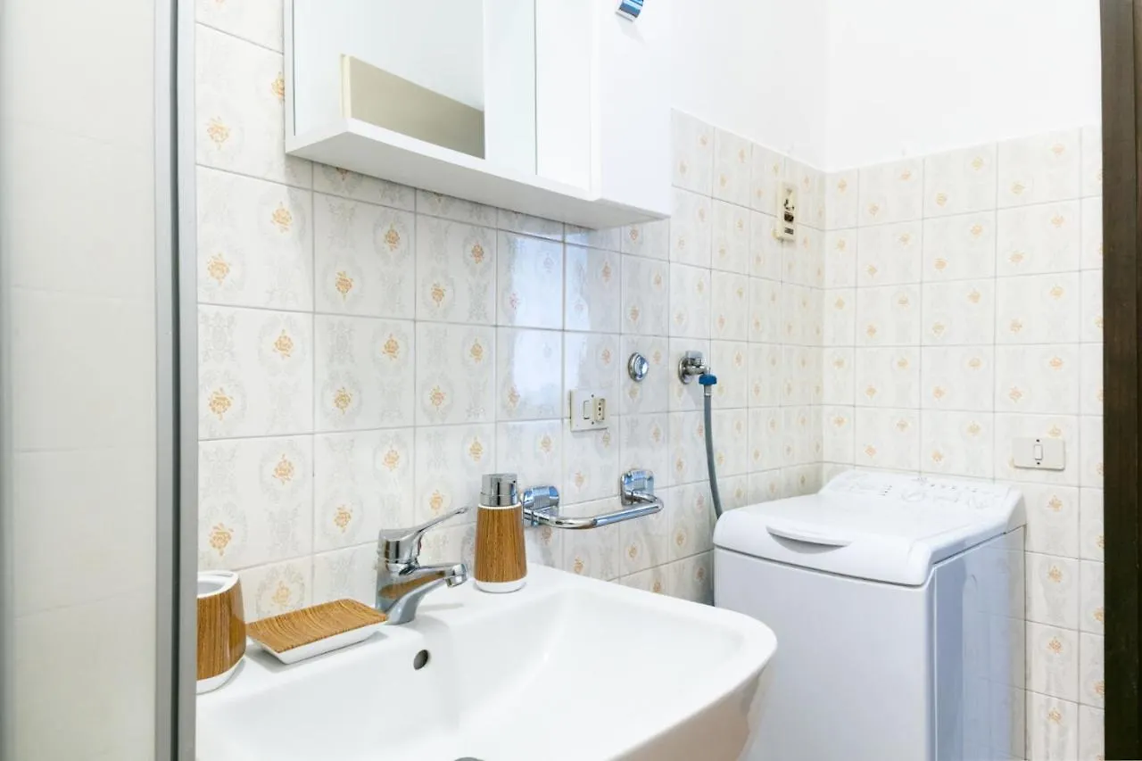 Dehomes - Luxury Grand Suite Milan 0*,  Italy